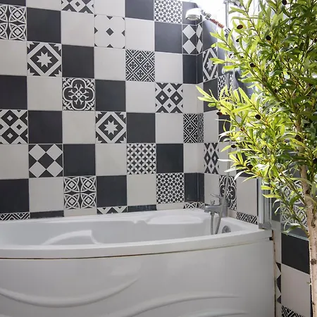 Le Saint-quentin - Avec Terrasse Apartment *